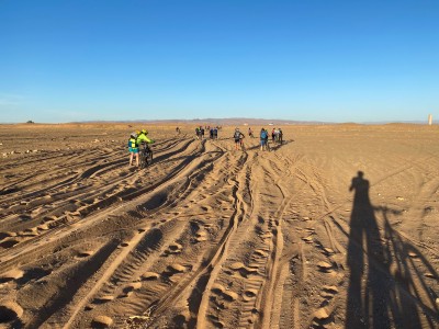 Nie zawsze daje się jechać na rowerze... (fot. Kamil Wereszczyński)
