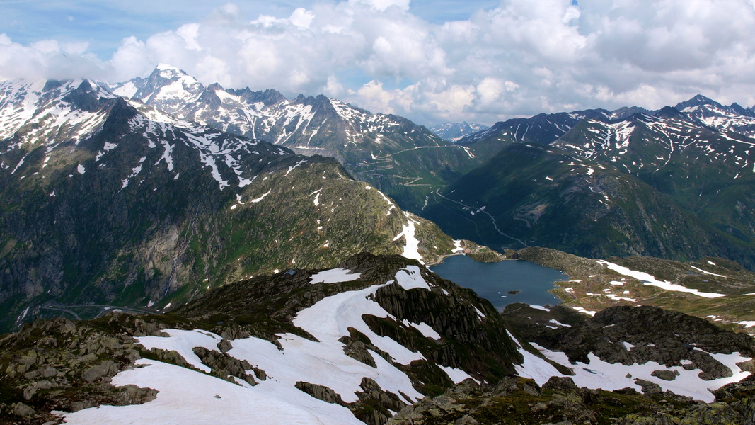 Otoczenie przełęczy Grimsel (fot. Paweł Klimek)