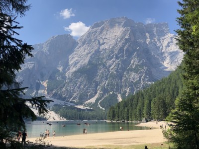 Spacer nad Lago di Braies (fot. Paweł Klimek)