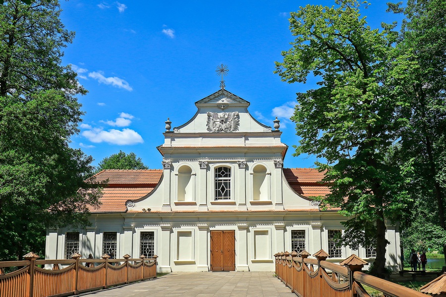 Kościół Na Wyspie w Zwierzyńcu