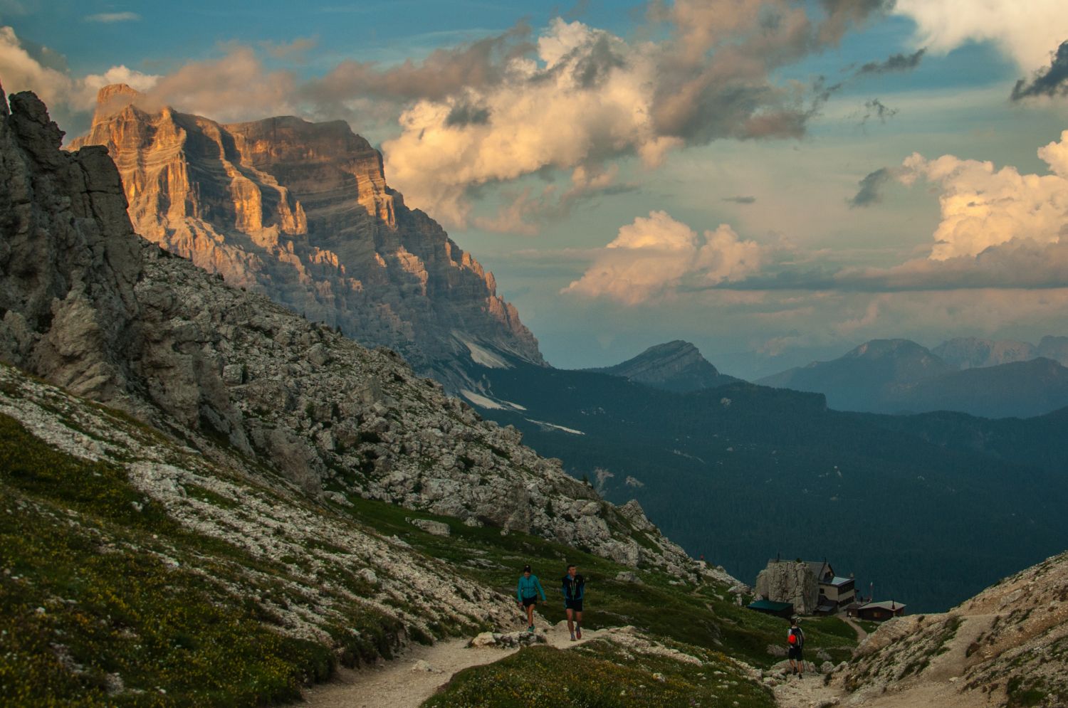 Monte Pelmo przy zachodzie słońca (fot. Joanna Dragon)