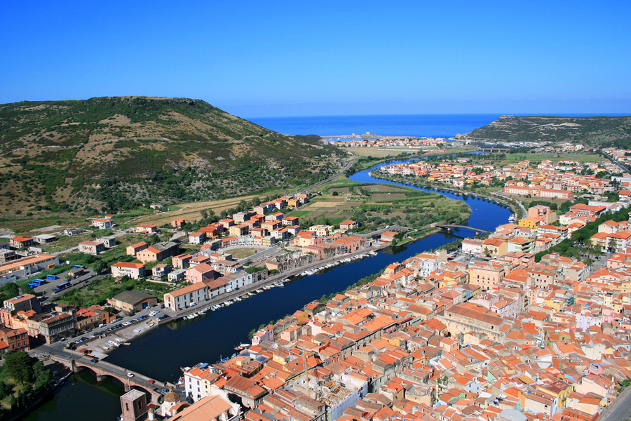 Panorama miasta Bosa