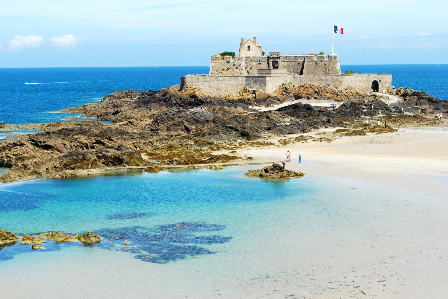 Fort i plaża w Saint-Malo