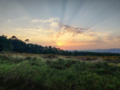 Wschód słońca w okolicach Muxii (fot. Łukasz Śledziecki)