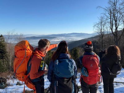 Podziwianie panoramy z Leskowca