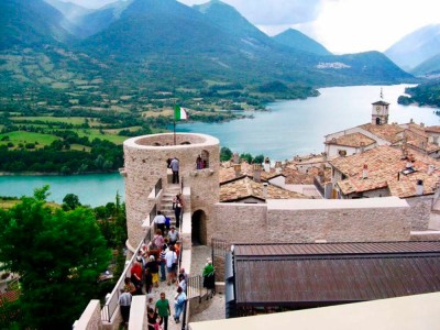 Barrea - wśród gór i nad jeziorem