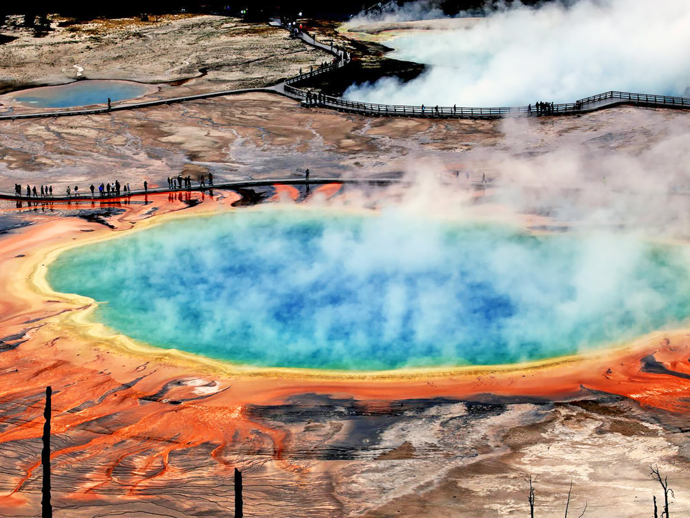Grand Prismatic Spring w parku Yellowstone